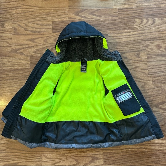 ZeroXposur XS 4-5 Boys Full Zip Hooded Lined Winter Coat Black Neon Yellow EUC! - Picture 7 of 13